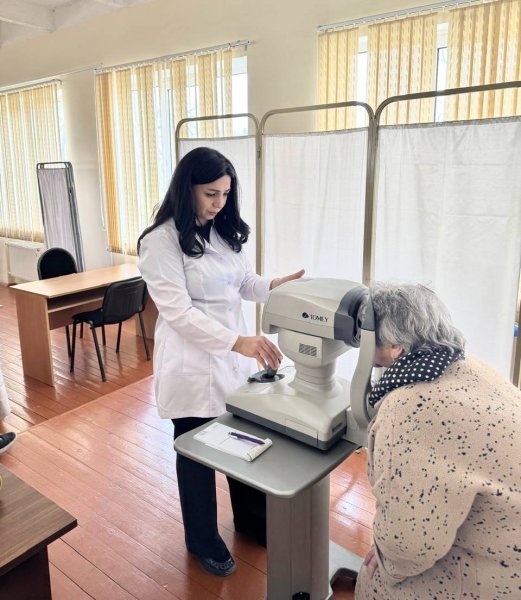 Sumqayıt Tibb Mərkəzi 120 vətəndaşı oftalmoloji müayinədən keçirdi - FOTO