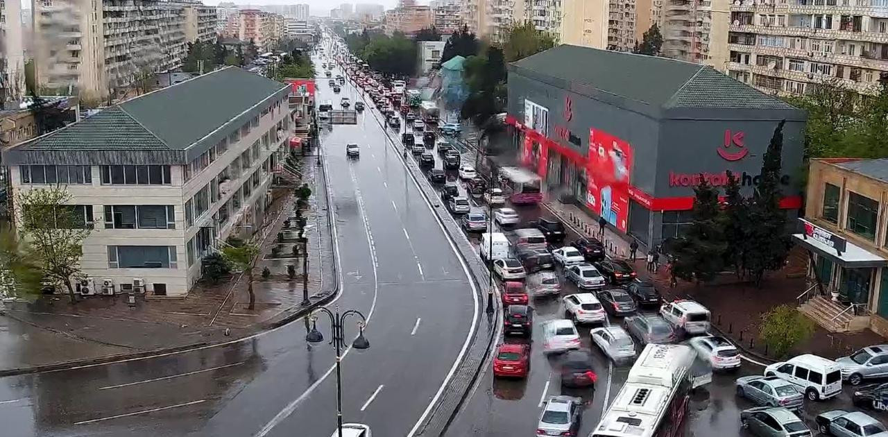 Yağışlı havada yollardakı son VƏZİYYƏT