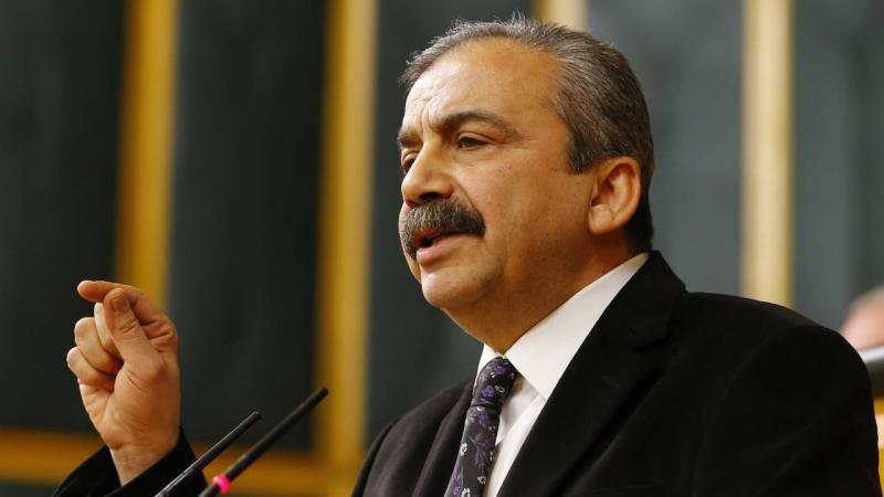 Türkiyə parlamentinin sədr müavini xəstəxanaya yerləşdirildi
