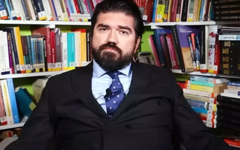 CHP ilə bağlı danışan jurnalist həbs olundu