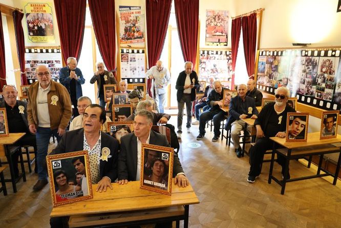 “Hababam sinifi” 50 il sonra - FOTO