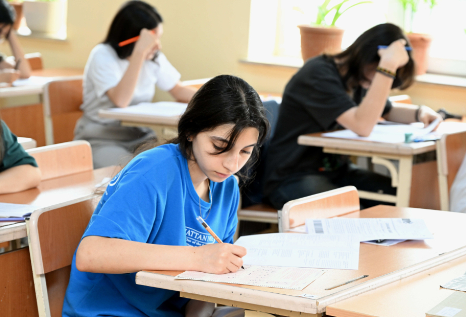 Qəbul imtahanlarına qeydiyyat: bu qrup öndədir