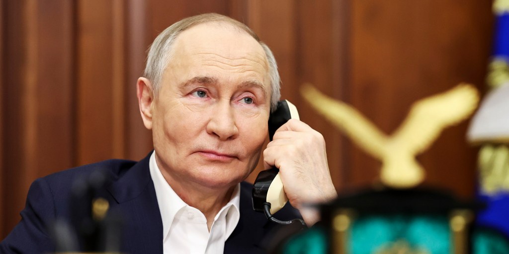 Prezidentlə danışığım 5 dəfə kəsildi - Putin