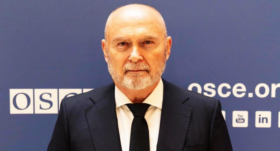 Feridun Sinirlioğlu Azərbaycana GƏLİR