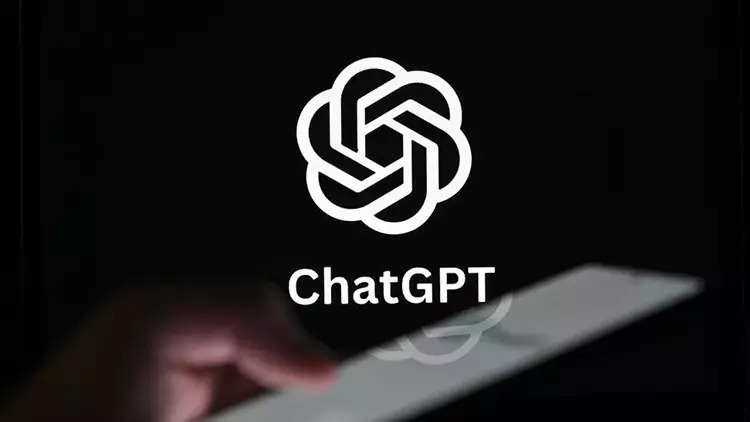 "ChatGPT"yə aşiq olub, 20 illik ərindən boşandı