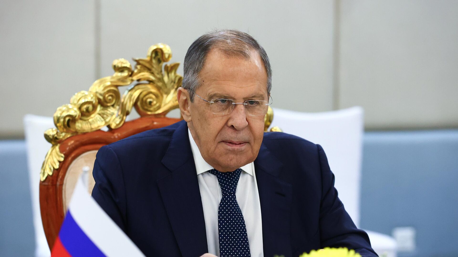 Ukrayna ilə birbaşa danışıqların tərəfdarıyıq - Lavrov