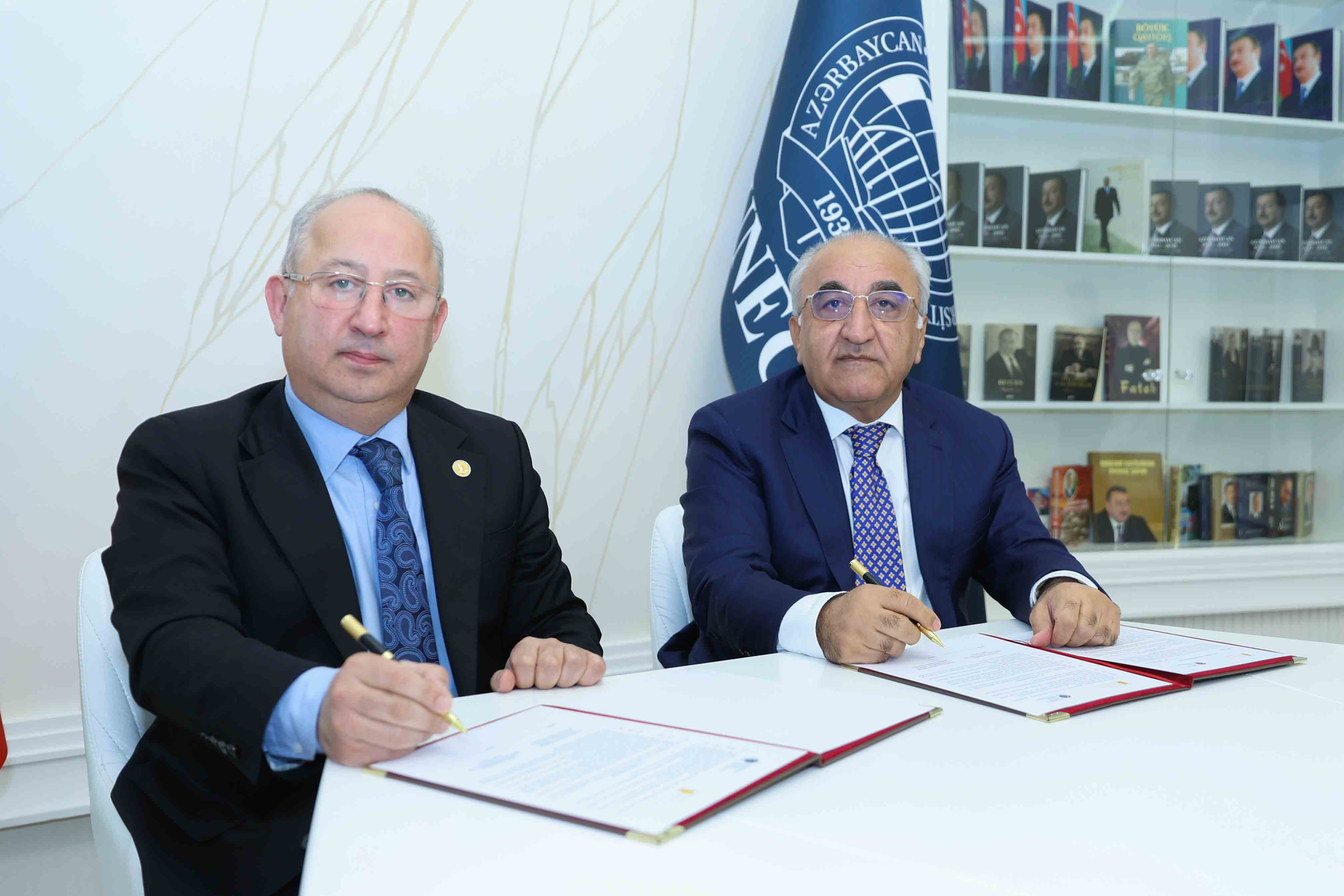 UNEC ilə Baş Prokurorluğun Elm-Tədris Mərkəzi arasında memorandum imzalandı