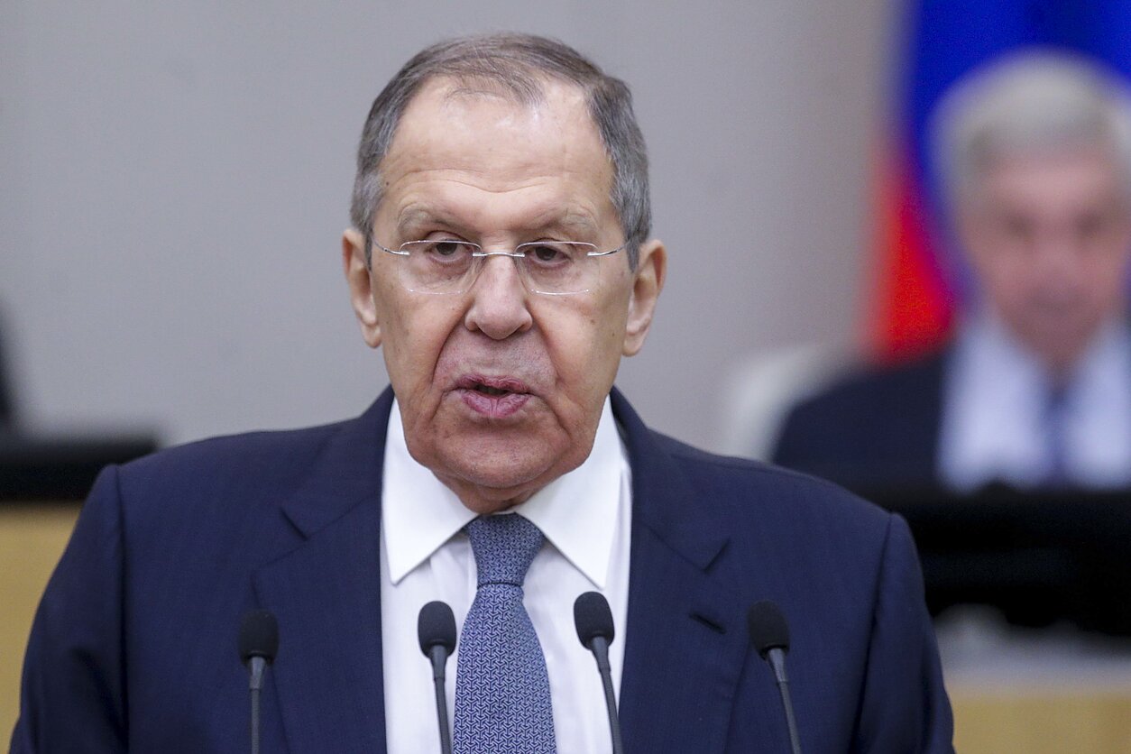 Lavrov Ermənistana gedir