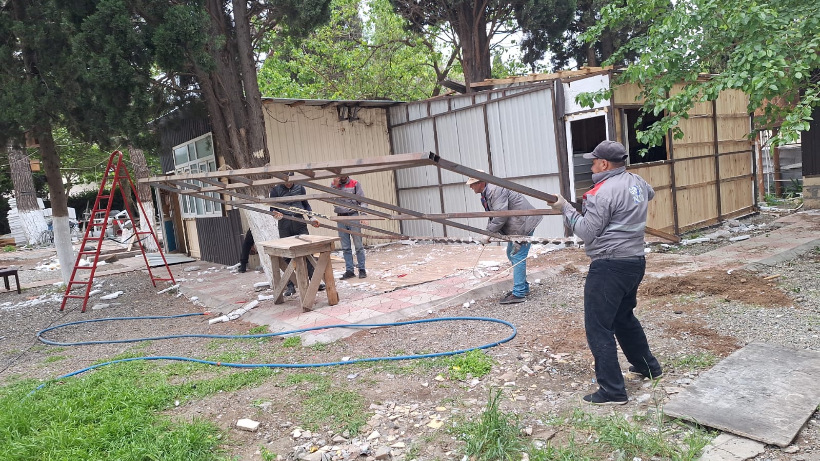 Qanunsuz obyektin tikintisinin qarşısı alındı