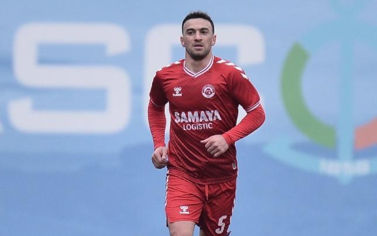 Azərbaycan futboluna layiq olmağa çalışmışam - Qara