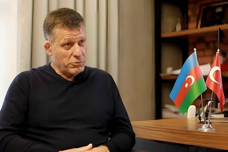 Oleq Bakinski həbsdən buraxıldı