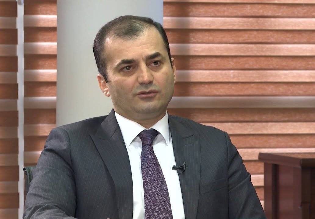Mərkəzi Bankda sədrin müşaviri vəzifədən azad edildi