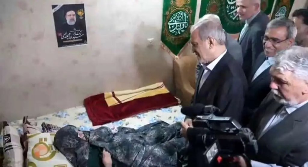 Rəisinin anasından Pezeşkiana tövsiyə: "Helikopterə minmə!"