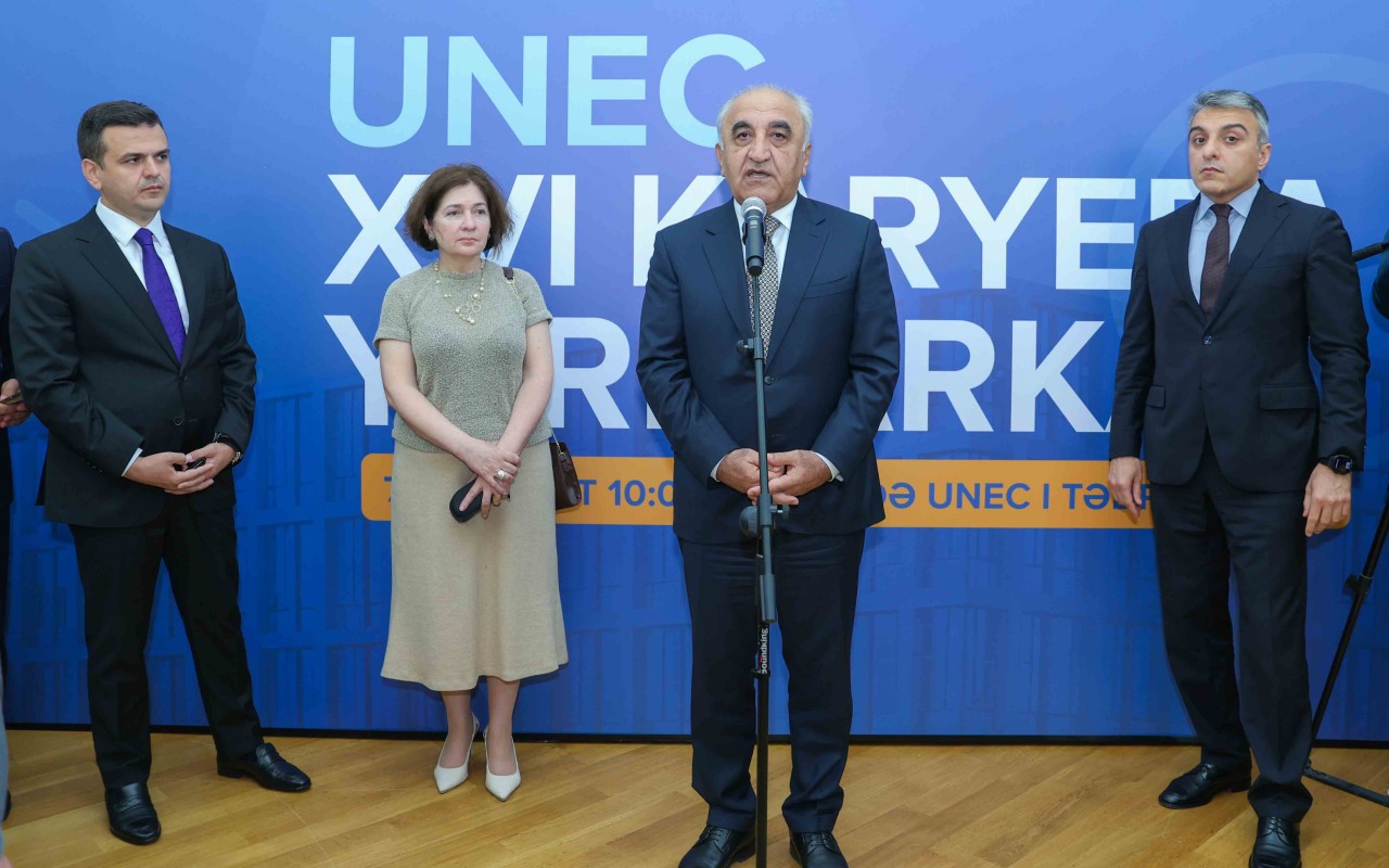 UNEC-də XVI Karyera Yarmarkası keçirilib - FOTOLAR 