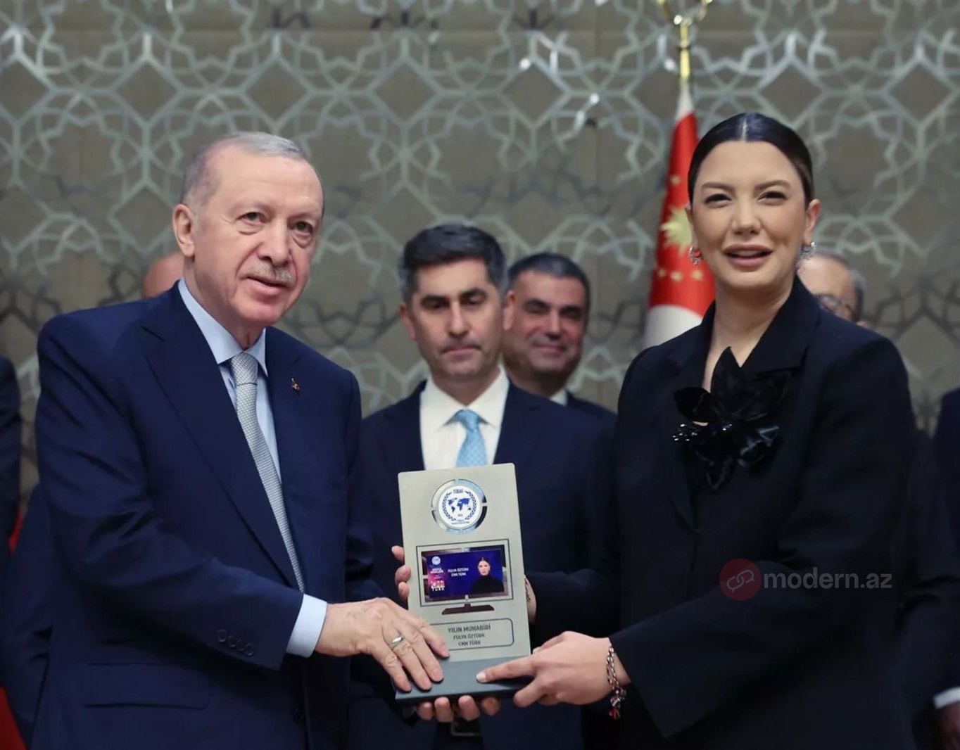 Ərdoğan Fülya Öztürkə MÜKAFAT VERDİ