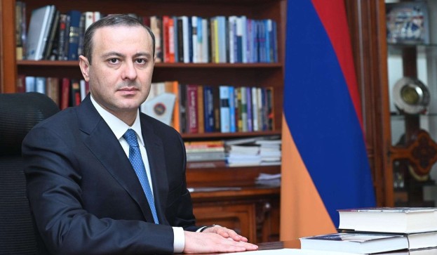 Ermənistanın Təhlükəsizlik katibi Hindistana gedir