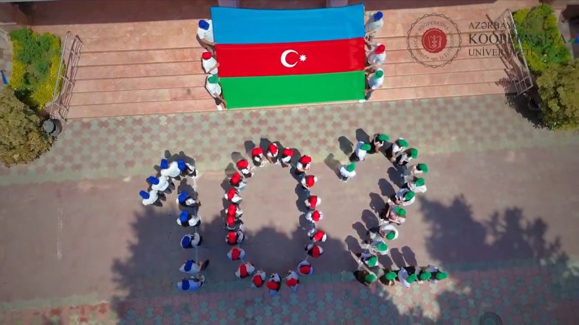 Tələbələrin iştirakı ilə fləşmob - VİDEO