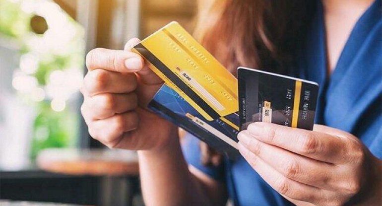 Bank kartlarının talanmasına görə istintaq təxirəsalınmadan aparılacaq 
