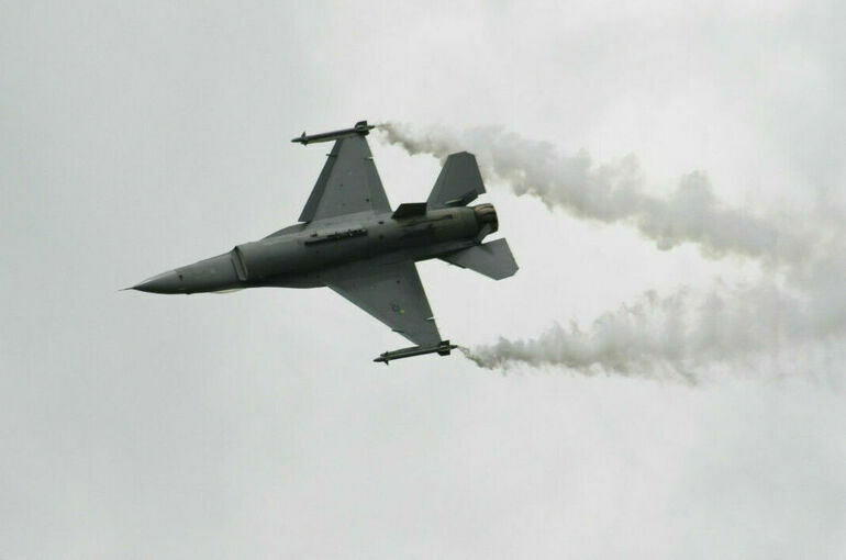 Ukrayna F-16 qırıcısını itirdi