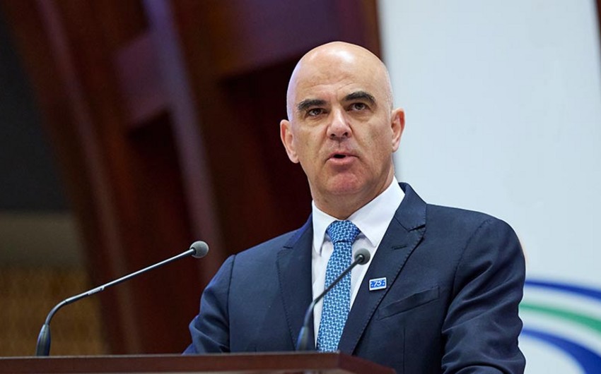 "Azərbaycan və Ermənistan rəhbərliyi ilə danışıqlar aparacağıq"