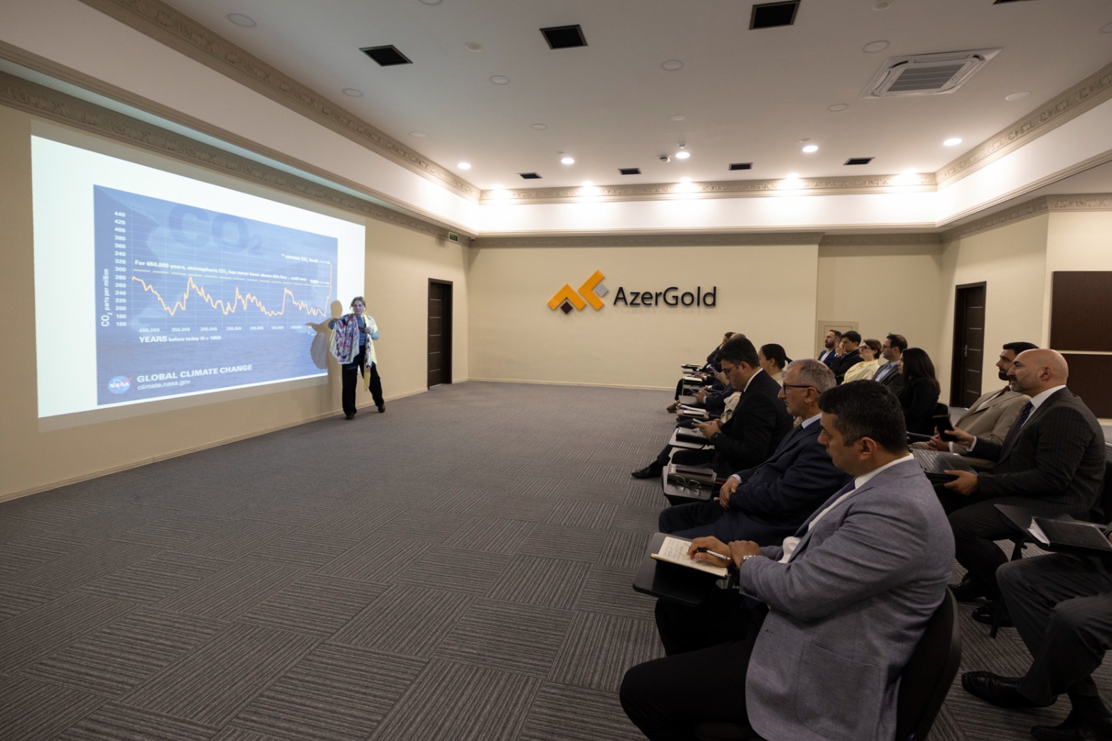 “AzerGold”da IE Universiteti tərəfindən dayanıqlı inkişaf mövzusunda təlim keçirilib