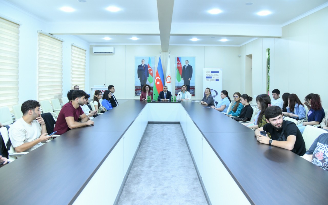 BMU-da tələbələr üçün infosessiya keçirilib - FOTOLAR