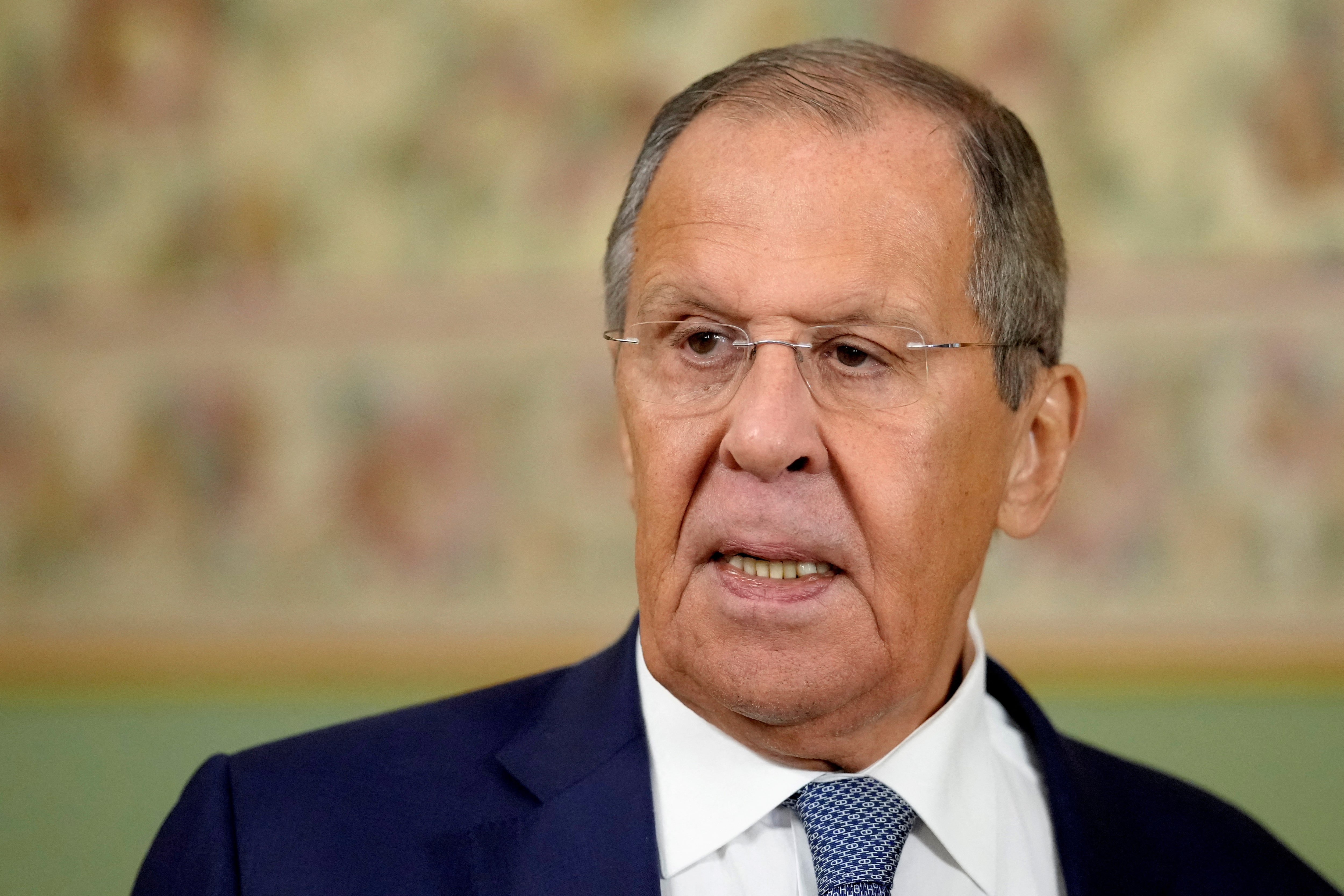 Lavrov İrəvandadır
