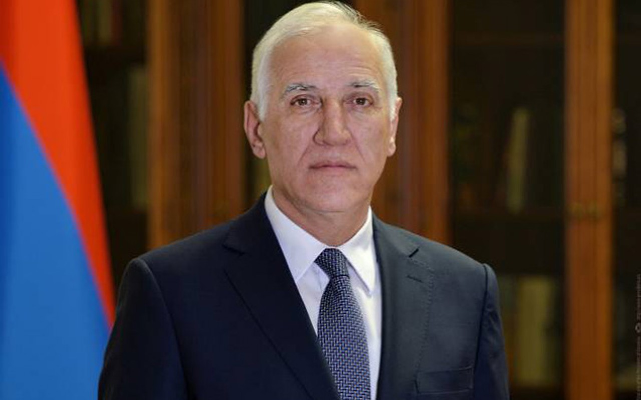 Ermənistanda yeni komandir təyin edildi