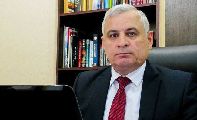 Əməkdar jurnalist təqdimat keçirəcək