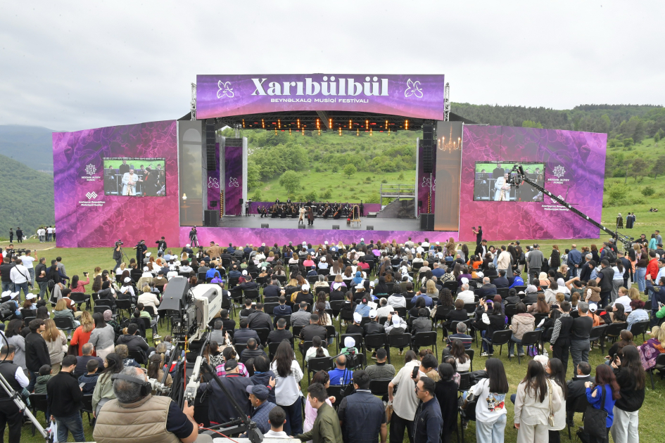 Şuşada “Xarıbülbül” Festivalının açılışı - FOTOLAR