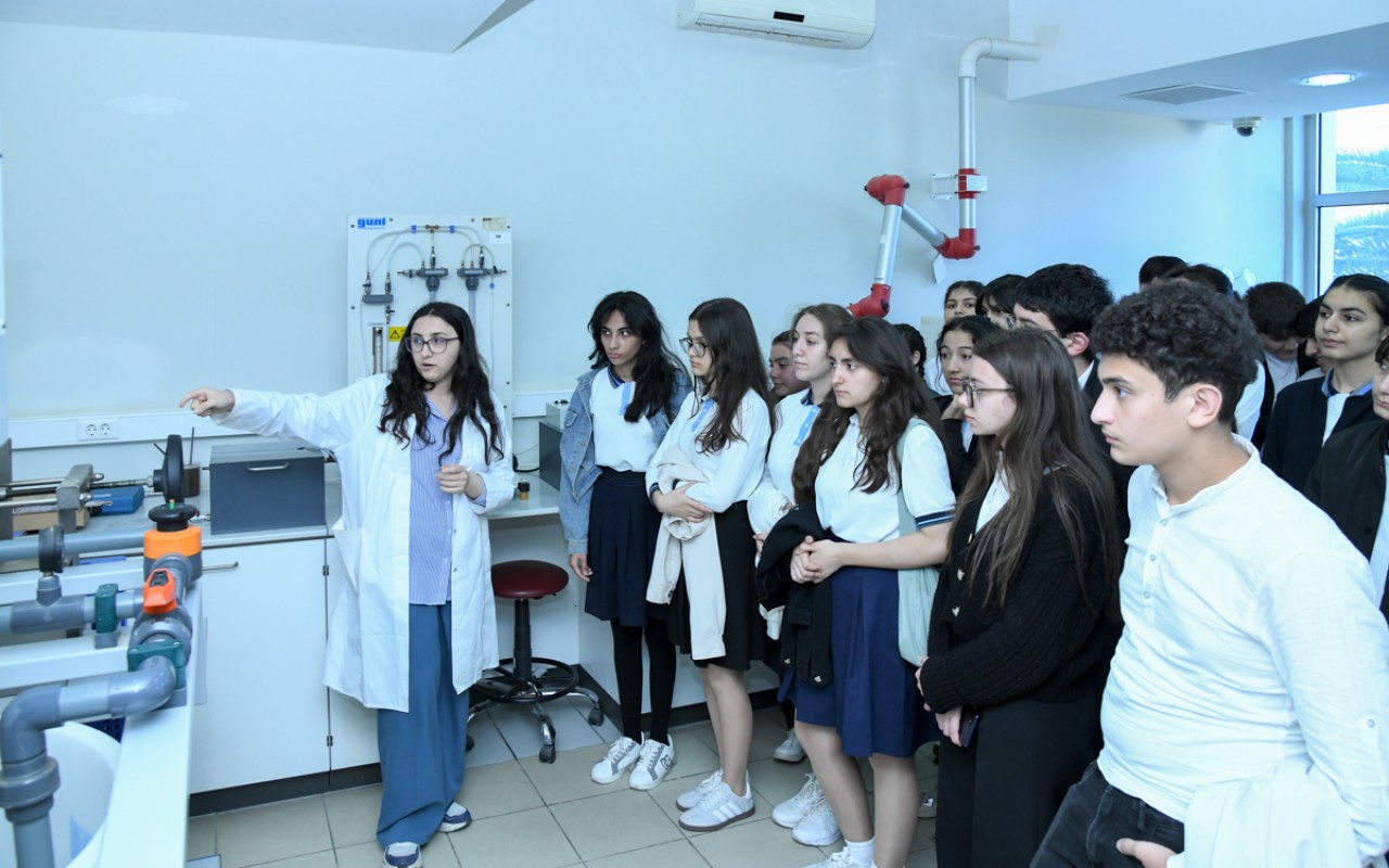 Abşeron məktəbliləri BMU-da olublar - FOTOLAR