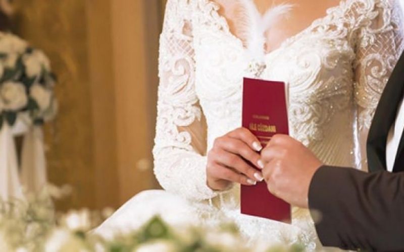 Azərbaycanda “zerkalni” gündə REKORD SAYDA evlilik