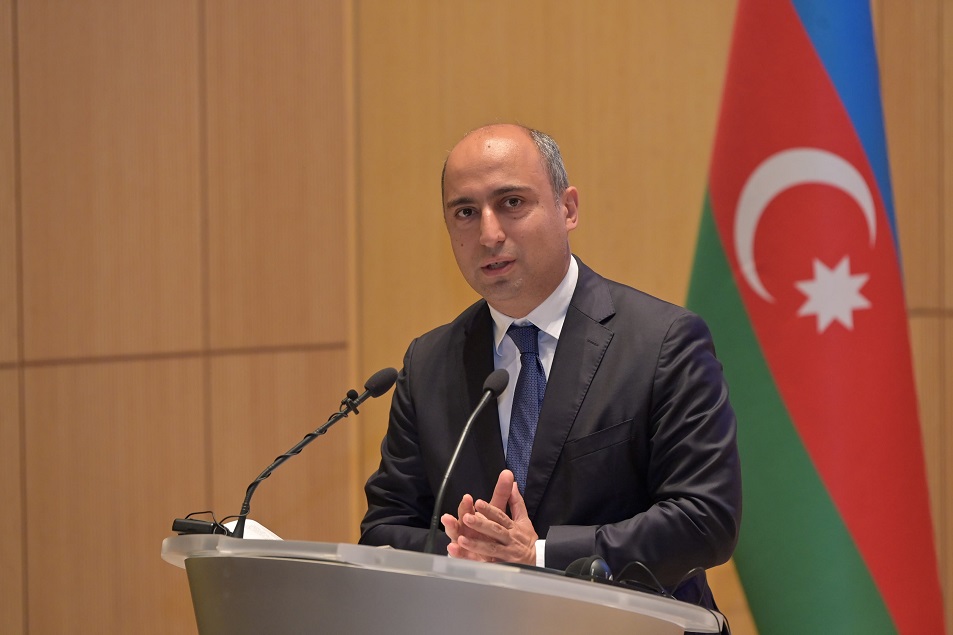 Nazir ikili diplomlardan danışdı: Gözləntilərimiz yüksəkdir
