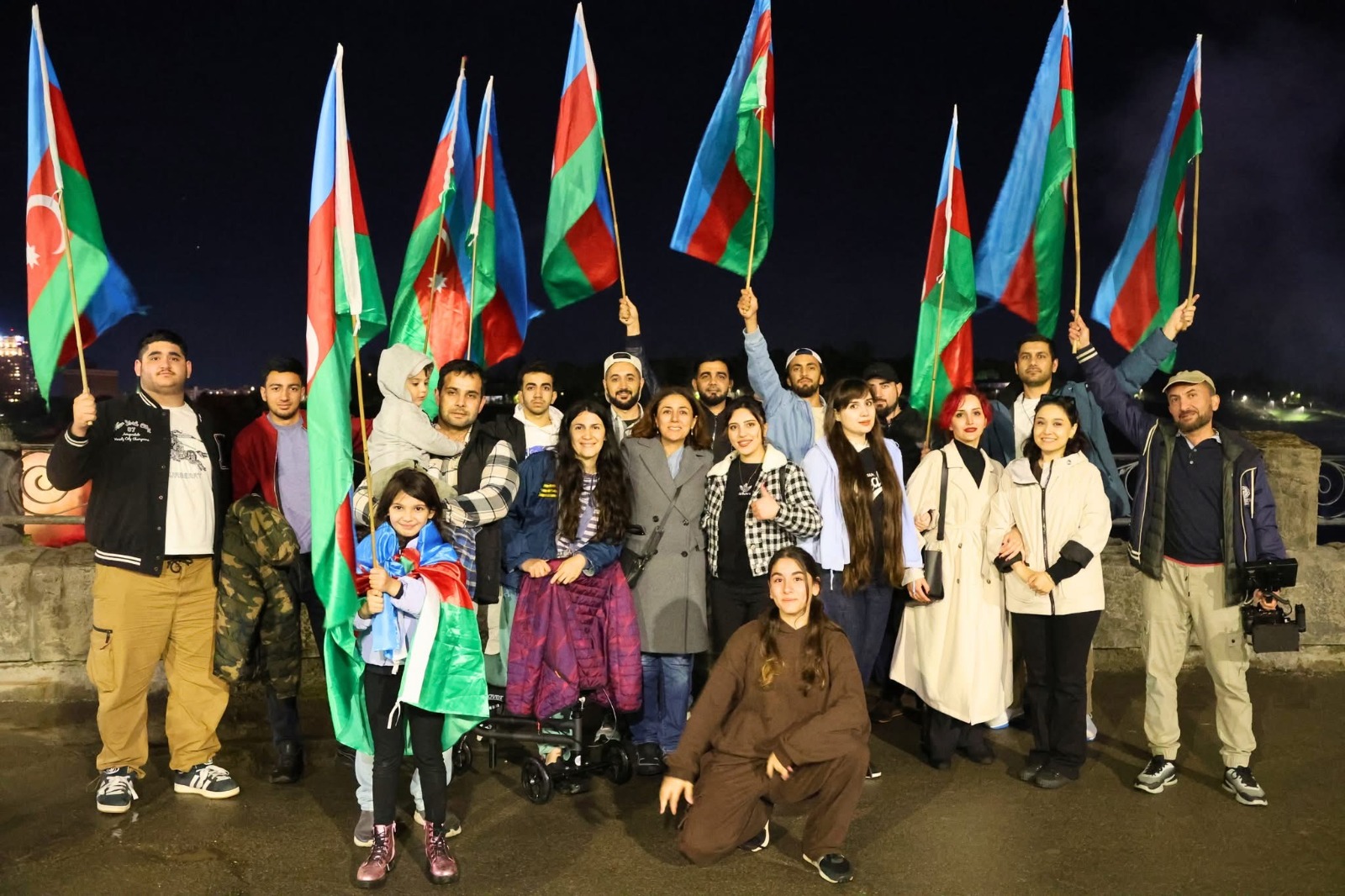 Niaqara şəlaləsi Azərbaycan bayrağının rəngləri ilə işıqlandırıldı