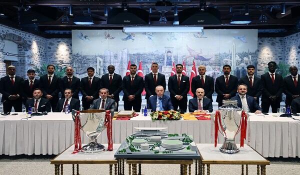 “Qalatasaray” komandası Ərdoğanın qəbulunda 