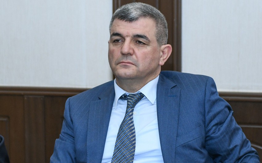 Təhsildə təcrübə və qərarlar özünü doğrultmur - Fazil Mustafadan TƏNQİD