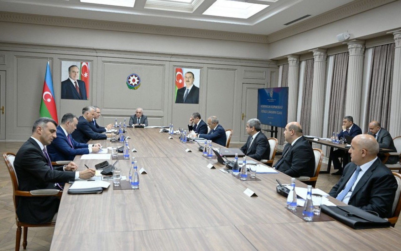 Əli Əsədov tapşırıqlar verdi - FOTOLAR