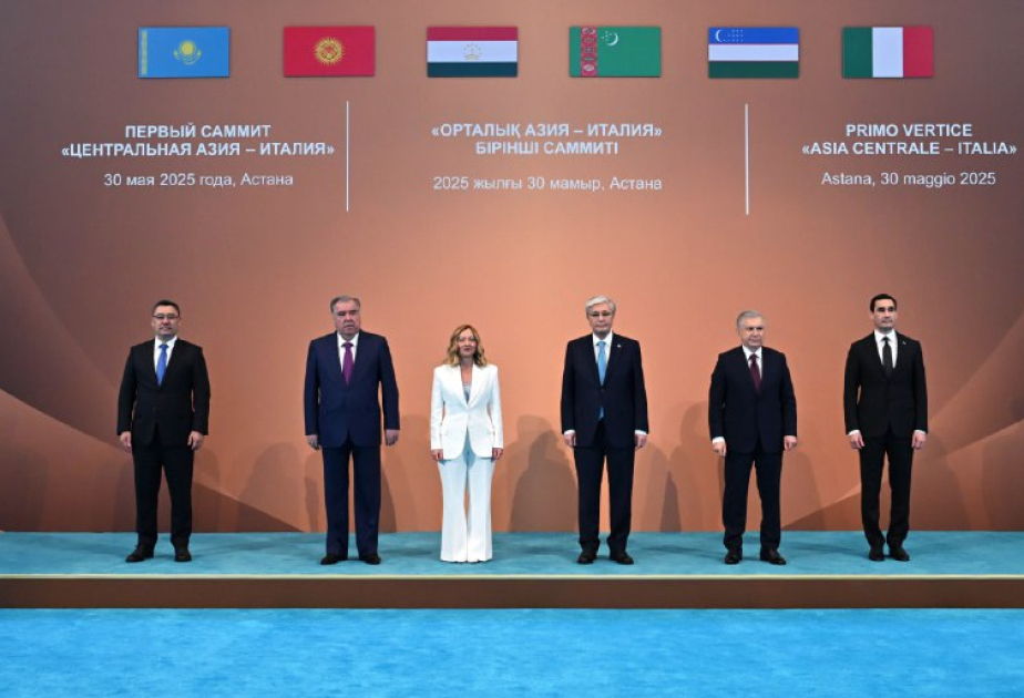 Meloni Mərkəzi Asiya liderlərini bir araya topladı 