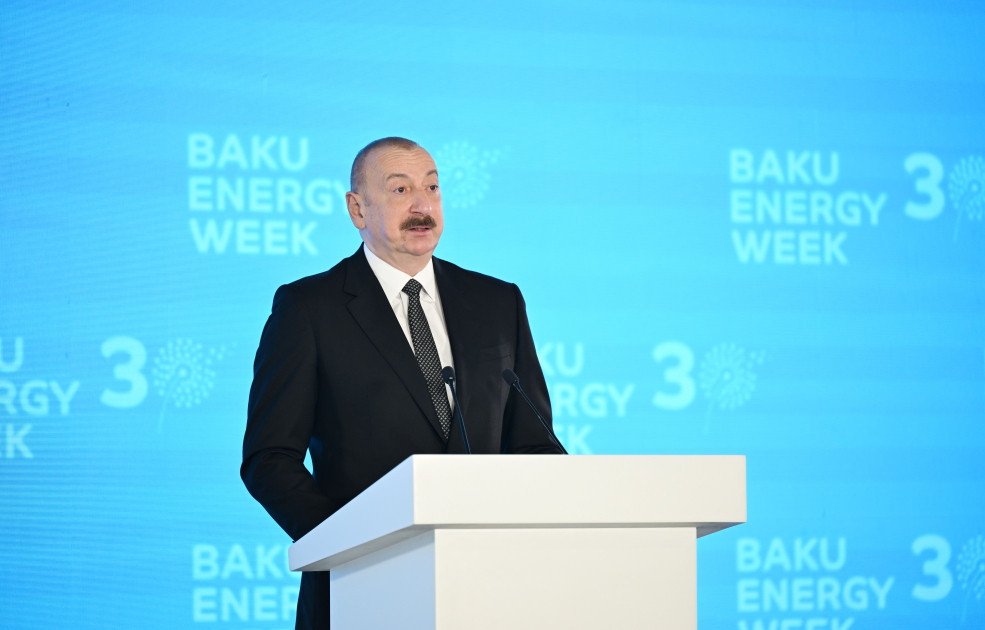 İlham Əliyev Bakı Ekspo Mərkəzində çıxış etdi