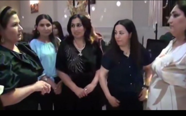 Hədiyyələri hörmətsizlik olmasın deyə qəbul etdim - Videosu yayılan müəllim DANIŞDI