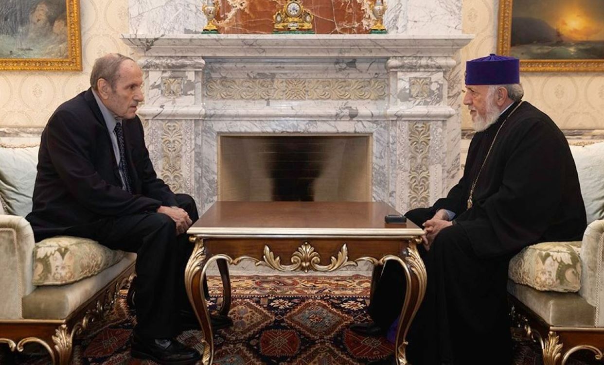Ter-Petrosyan II Qaregini dəstəklədi - Paşinyana qarşı çıxdı