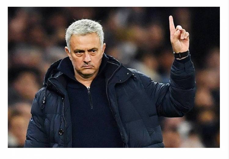 Mourinyo “Fənərbağça”dan getməyə hazırlaşır