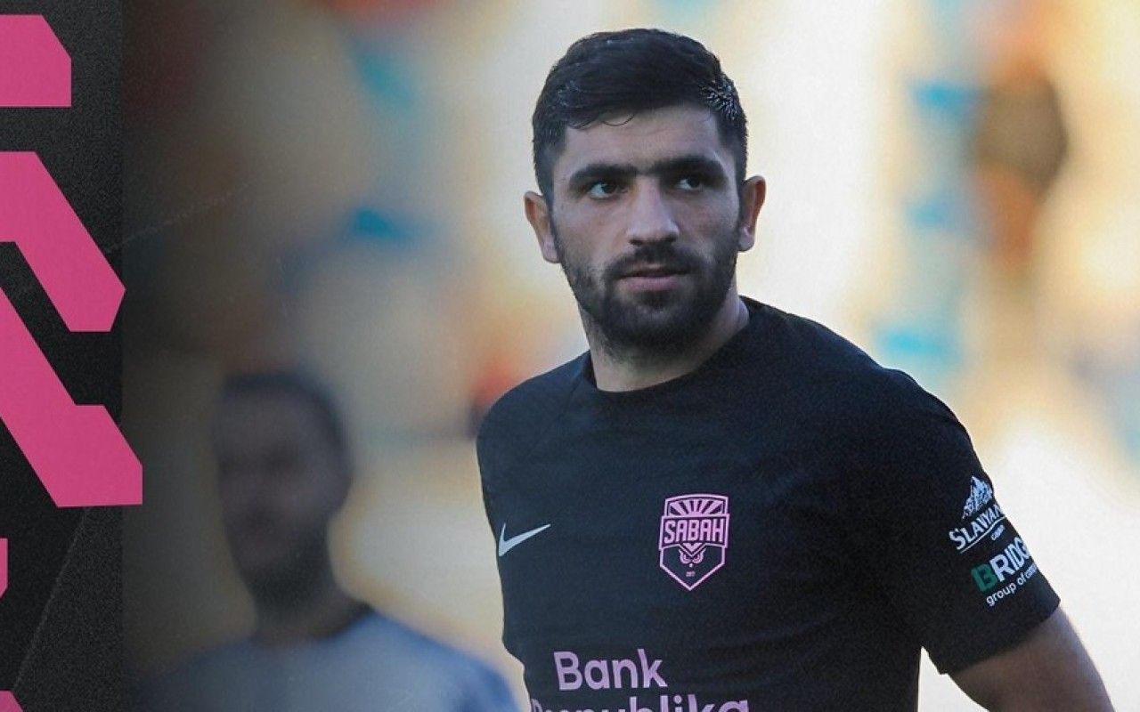 "Sabah" futbolçusu ilə yollarını ayırdı - FOTO