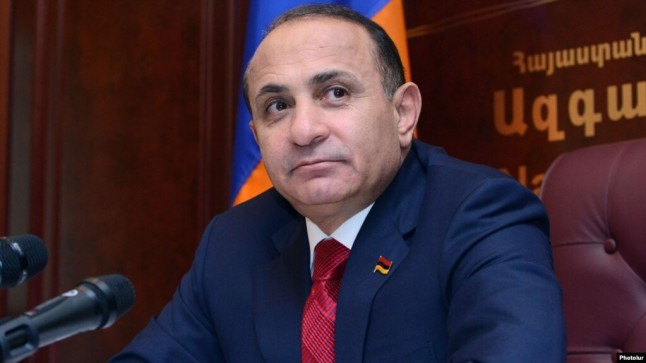 Ermənistanın keçmiş baş naziri saxlanılıb