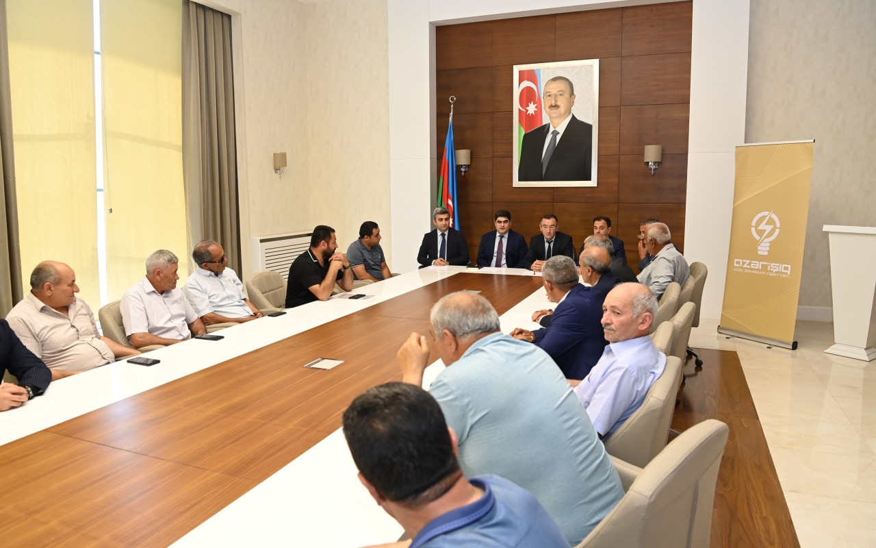 “Azərişıq” ASC-nin nümayəndələri Xızıda görüş keçiriblər - FOTOLAR
