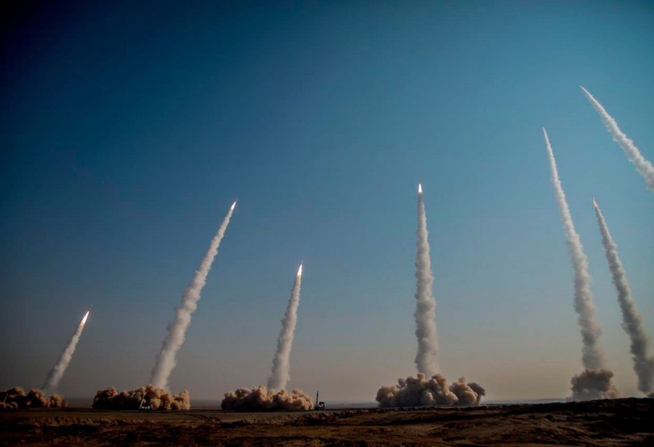 İran İsrailə 400 ballistik raket atıb