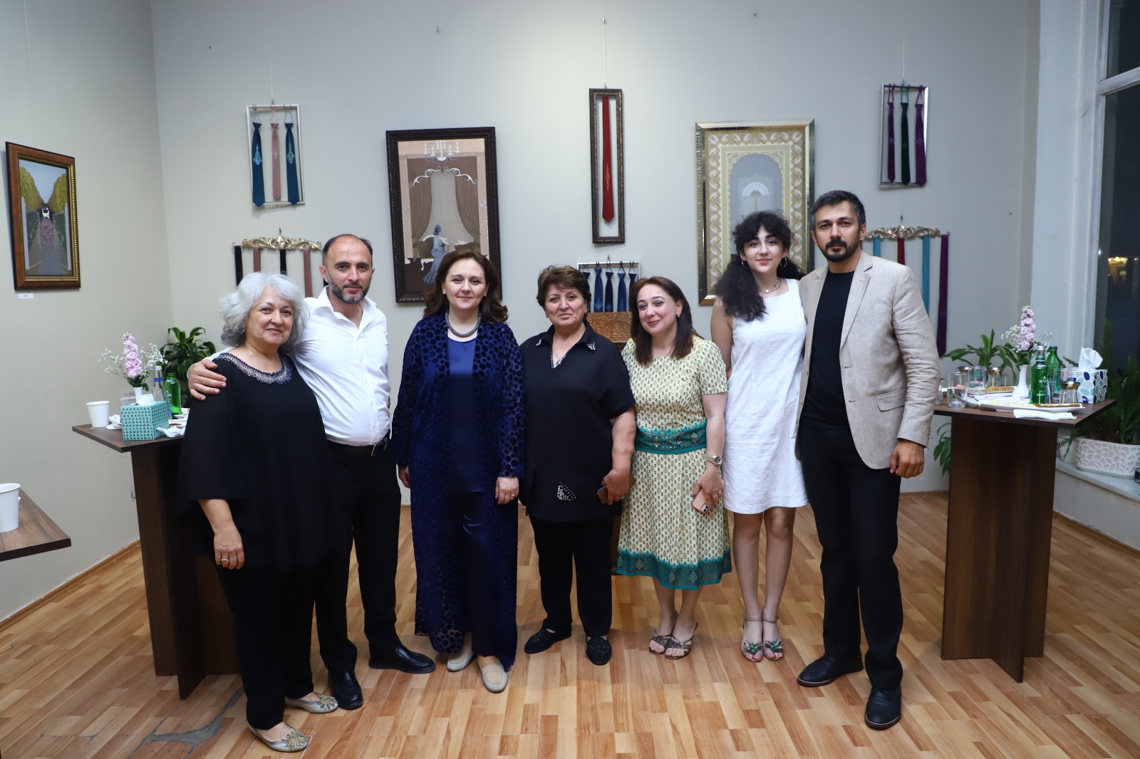 Tanınmış rəssam Tünzalə Məmmədzadənin fərdi sərgisi
