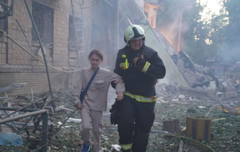 Rusiya Kiyevi bombaladı - 5 nəfər ÖLDÜ