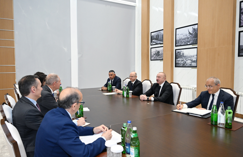 İlham Əliyev Mingəçevirdə italiyalı naziri qəbul etdi