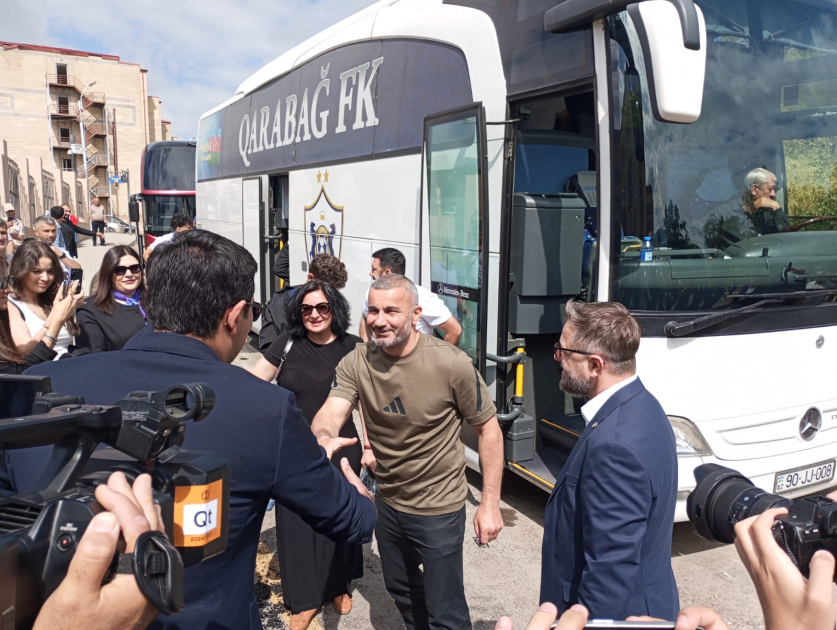 "Qarabağ"ın futbolçuları Şuşada sakinlərlə görüşdülər - FOTOLAR